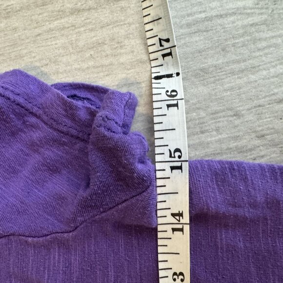 Infamous Purple Graphic Scoop Neck T-Shirt Womens Size M 100% Rayon Vintage Y2K - Picture 5 of 6